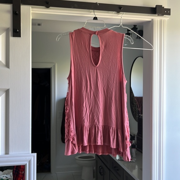 Pink - Picture 3 of 4